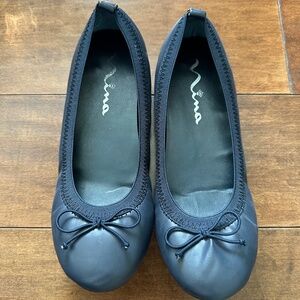 Nina girls flat
